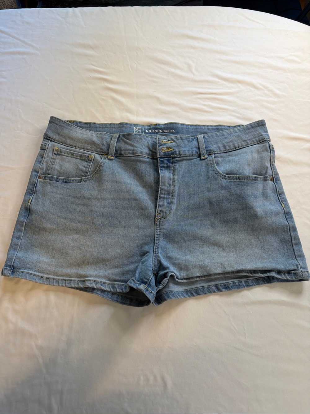 No Boundaries Light Wash Denim Jean Shorts - Pale Blue